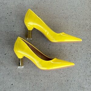 Unknown Brand Yellow Pointed Toe Pumps with Clear Heels